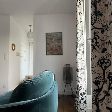 Appartement Station St-ouen : Location De *